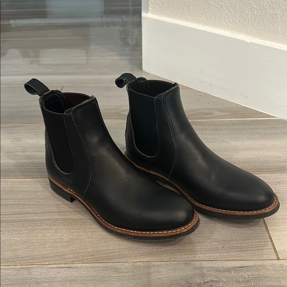 Redwing Chelsea Boots